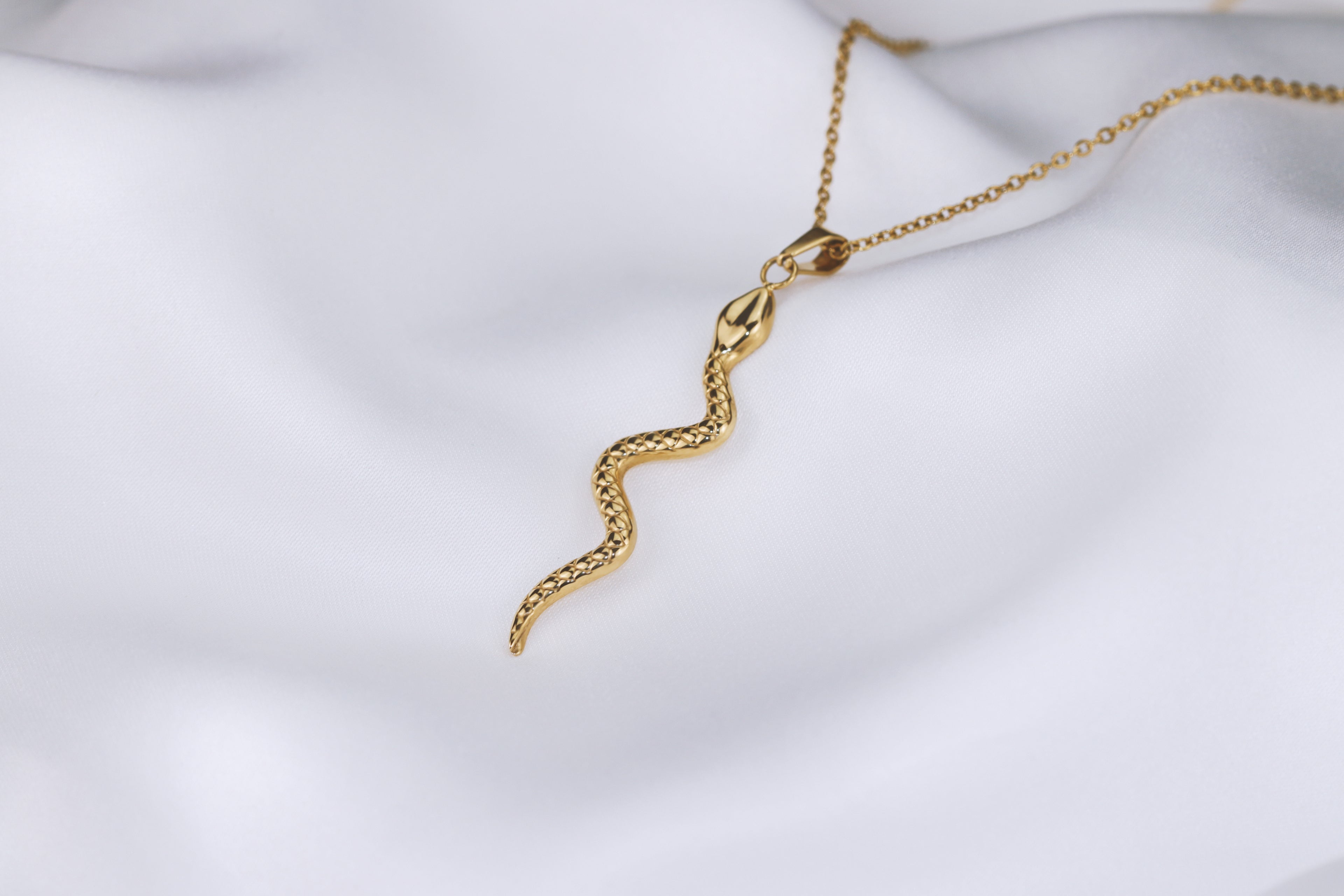 gold snake necklace
